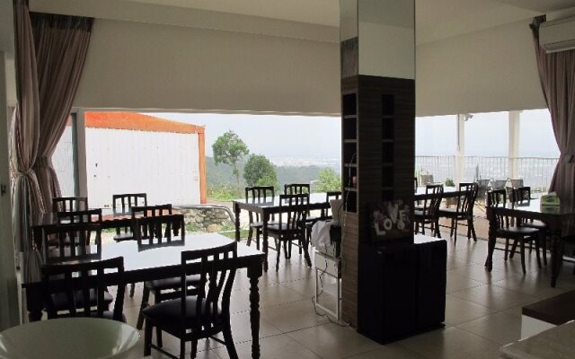 Sunrise Villa