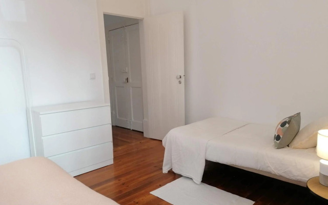 Stunning Apartment Marquês de Pombal