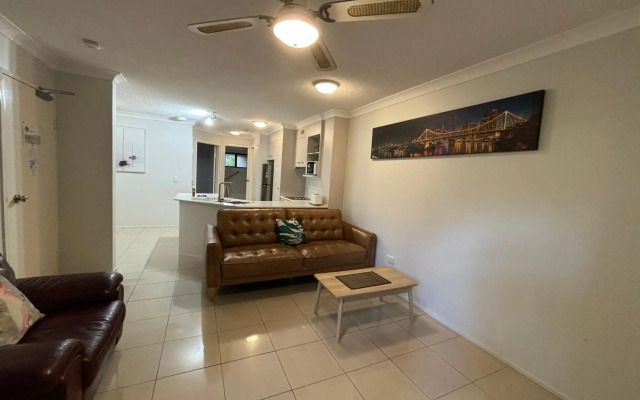 Spring Hill Gardens Apartments