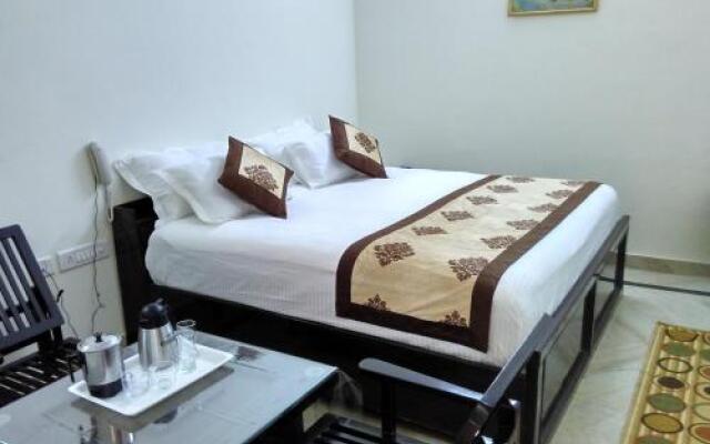 Raghav's Royal Residency