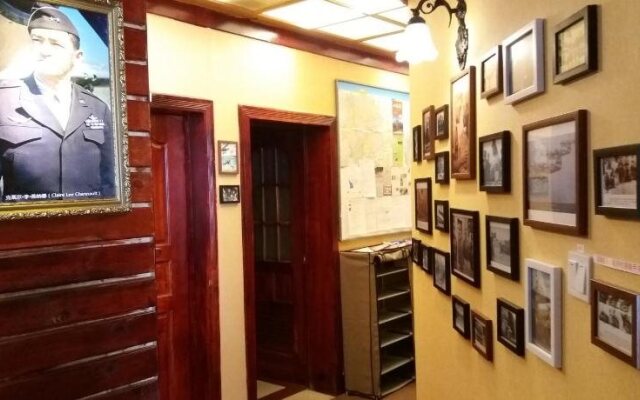 Anzhi · Tinglan Fashion Homestay Youth Hostel (Kunming Old Street)