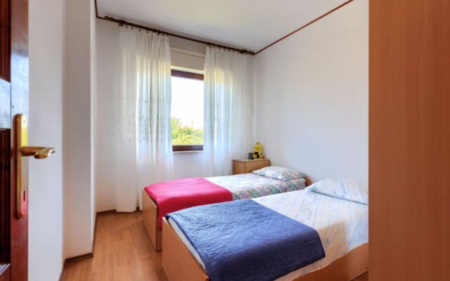 Apartment  Ana Vercana 16186