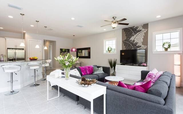 W216 - 5 Bedroom Luxury Villa Near Disney