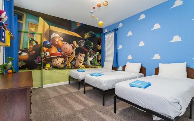 Spacious Home Near Disney Parks