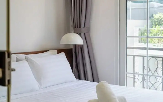 Otis Apartment - 33 Tran Ke Xuong Rooftop View