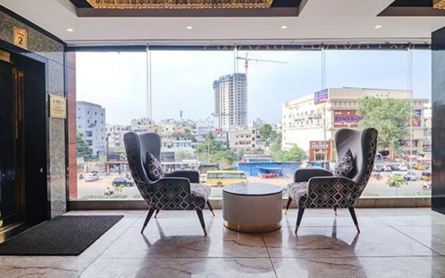 Fabhotel Twin Tree Suites