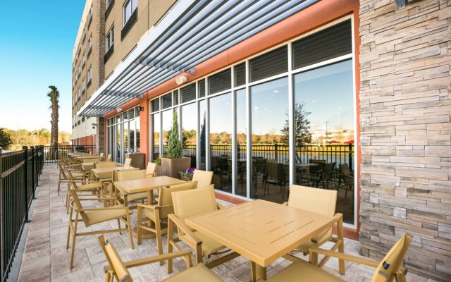 Holiday Inn Express & Suites Jacksonville - Town Center by IHG