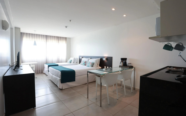 Ritz Suítes Flat de Temporada beira mar