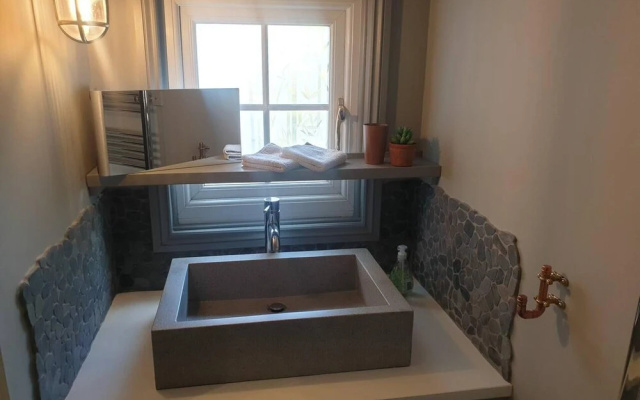 Stunning Coach House Apartment in Walmer Deal
