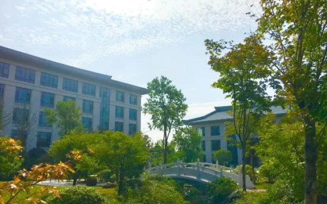 Xiaolangdi Zhongzhou International Hotel