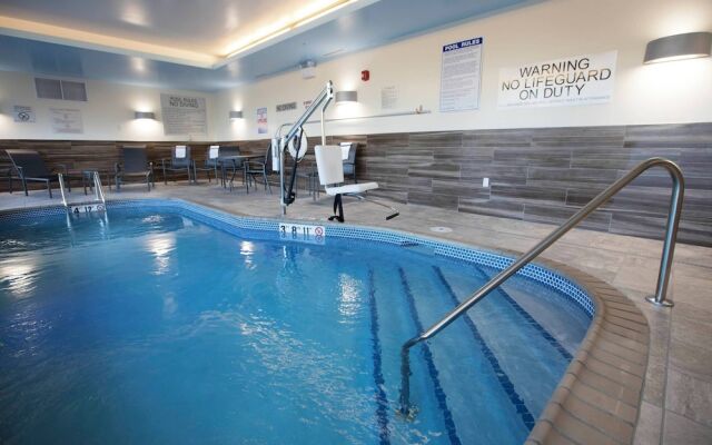 Fairfield Inn & Suites Detroit Lakes