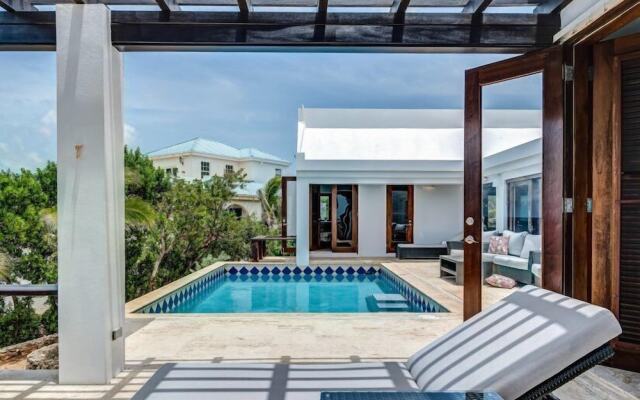 Villa Waves