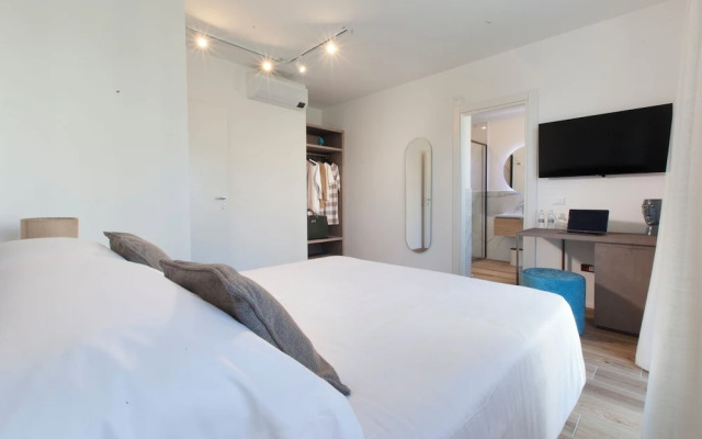 Design Villa With Infinity Pool & Li Galli View