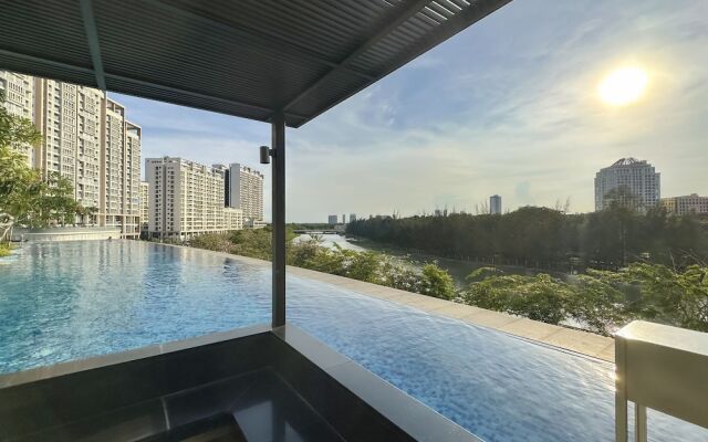 Midtown by Saigon