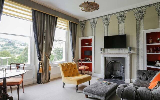 Grove Lodge