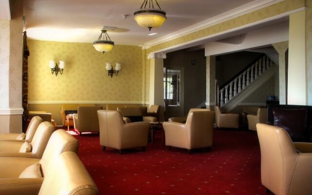 Sandown Hotel