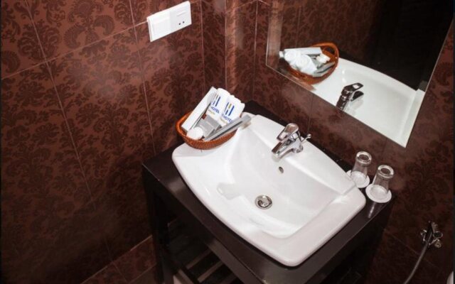 WH Hotel Thanlyin