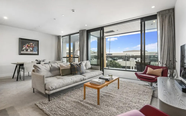 Chic contemporary in Wynyard Quarter