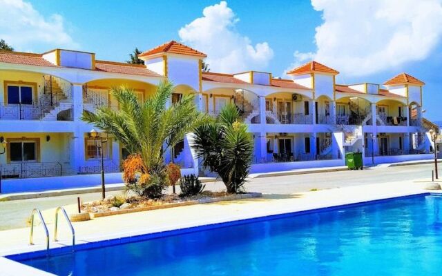 Salamina Houses Apart Hotel