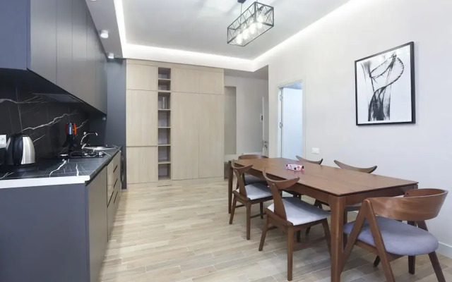 Stay Inn  on Buzand Str. 97