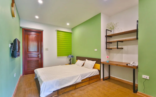 Lakeside House - Hanoi – Guest Rooms – Hanoi