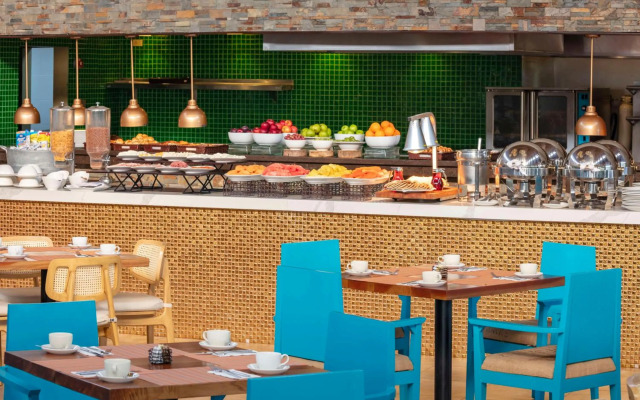 Indura Beach & Golf Resort, Curio Collection by Hilton