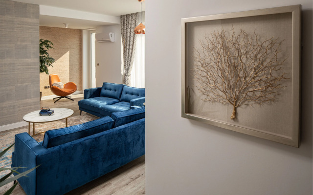 Kanopian Penthouse Hotel