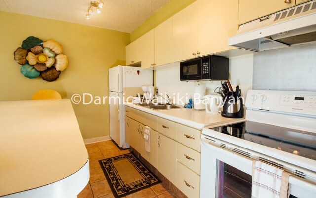 2-3401 Waikiki Banyan