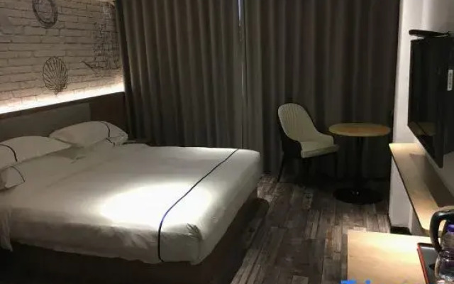 ruijingzhige Hotel (Xiangshan Wanda Plaza)