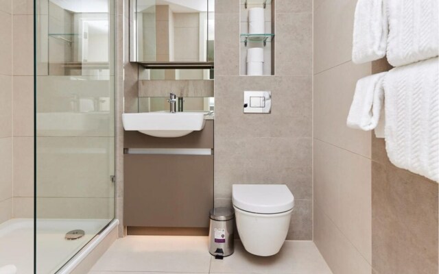 The River Thames Wonder - Tempting 2bdr Flat With Balcony