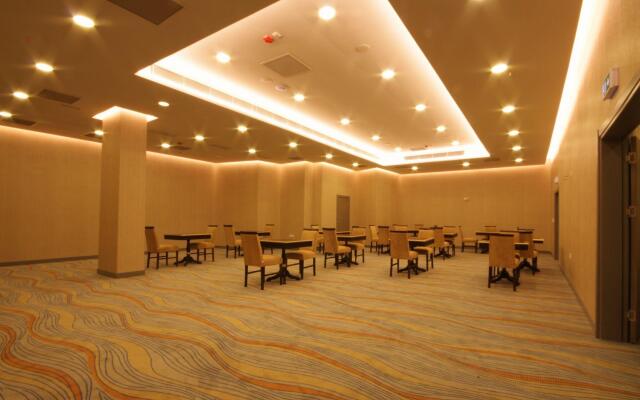 Отель Tryp Bosphorus Taksim