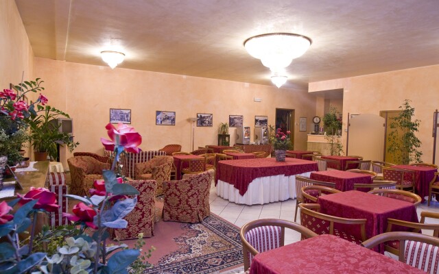 Hotel Roma