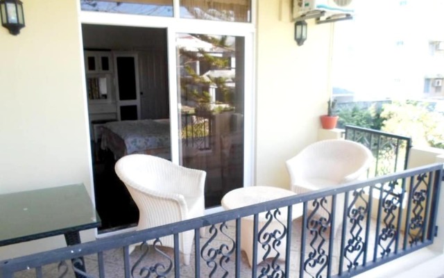 Studio in Trou-aux-biches, With Wonderful City View, Furnished Balcony