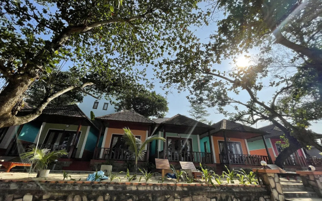 Orange Resort