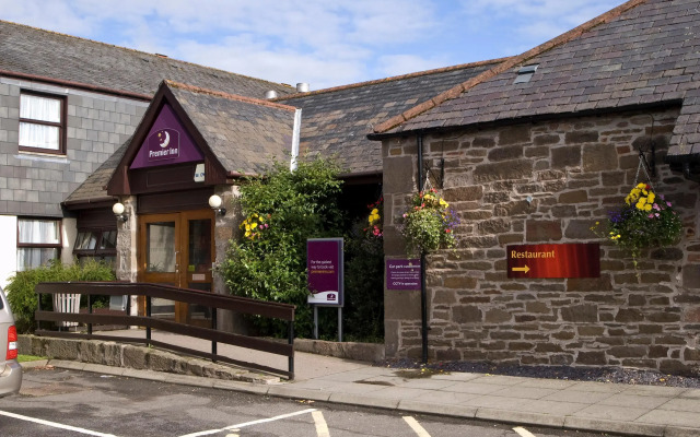 Premier Inn Dundee West
