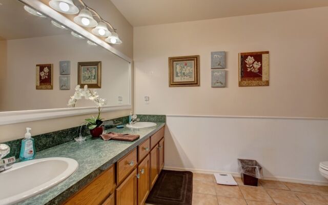 Hale O Makani 3 Bedroom Home by RedAwning