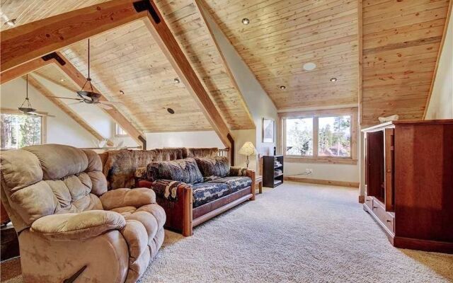 Silver Circle Chalet by RedAwning