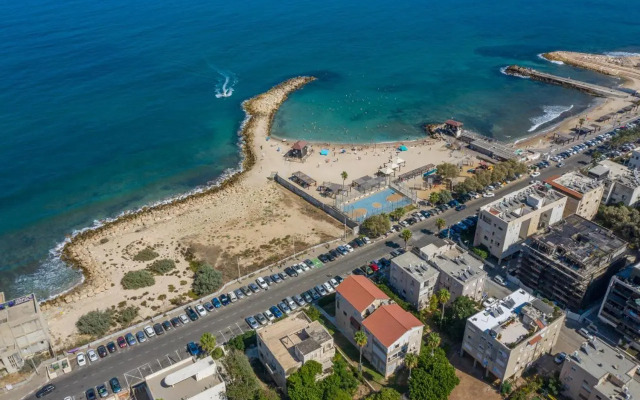 PORT CITY HAIFA - Luxury Apartments 50 mtrs From The Beach