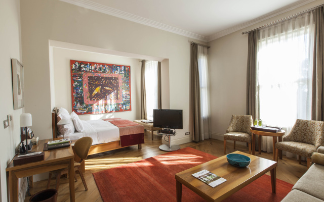 Tomtom Suites - Special Class