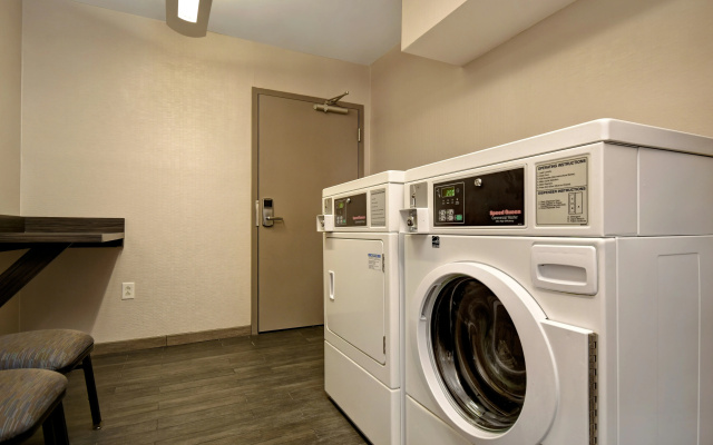 Hampton Inn & Suites Columbia South Fort Meade Area