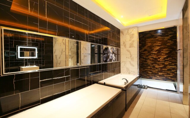 K Luxury Hotel