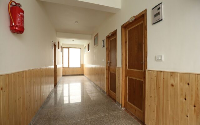 OYO 14858 Seven Hills