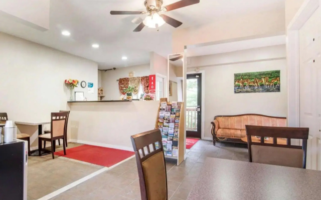 Econo Lodge New Paltz