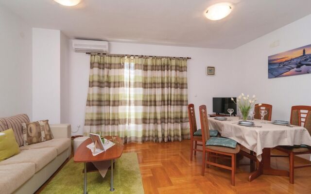 Amazing Home in Split With Wifi and 2 Bedrooms