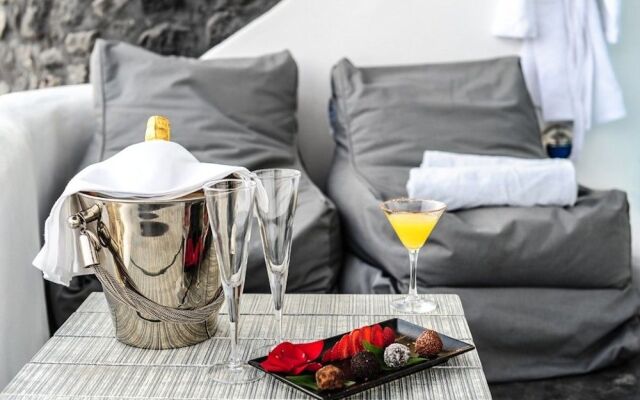 Art Maisons Aspaki Exclusive Suites