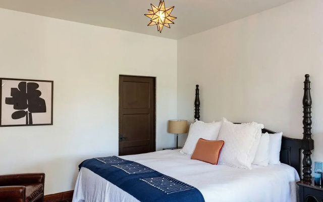 Ingleside Estate Hotel & Bungalows- Adults Only