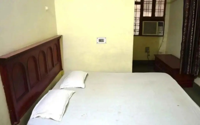 Hotel Kanak Palace
