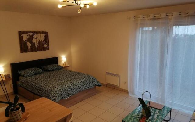 • Superbe appartement 2 à 4 personnes de 33m² en rez-de-chaussée •