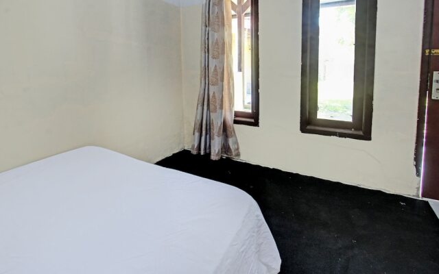 OYO Life 92853 Kost 999