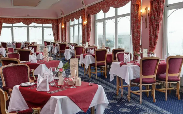 Royal Victoria Hotel